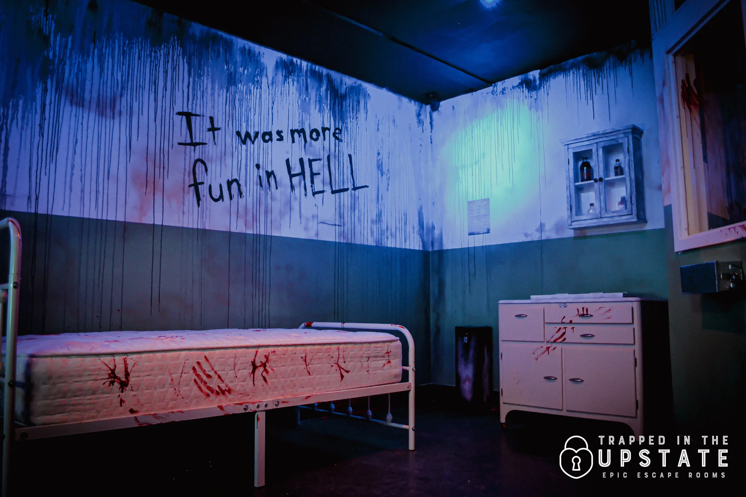Asylum — foto 2